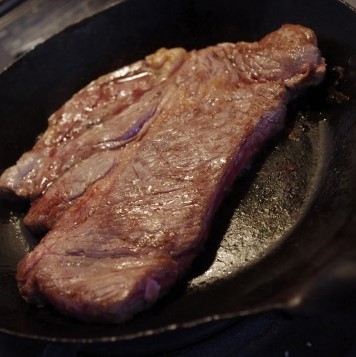 あー、お肉も焼きたいよぉ！