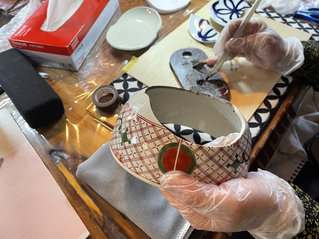 【てならい後記】深める金継ぎと初めての蒔絵教室（割れ編）第一回のアイキャッチ画像