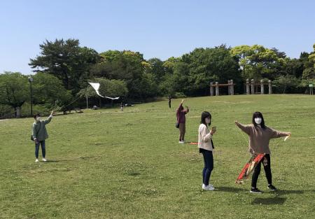 【てならい後記】孫次凧から学ぶ郷土玩具作りワークショップ〜凧作りから凧あげまで～のアイキャッチ画像