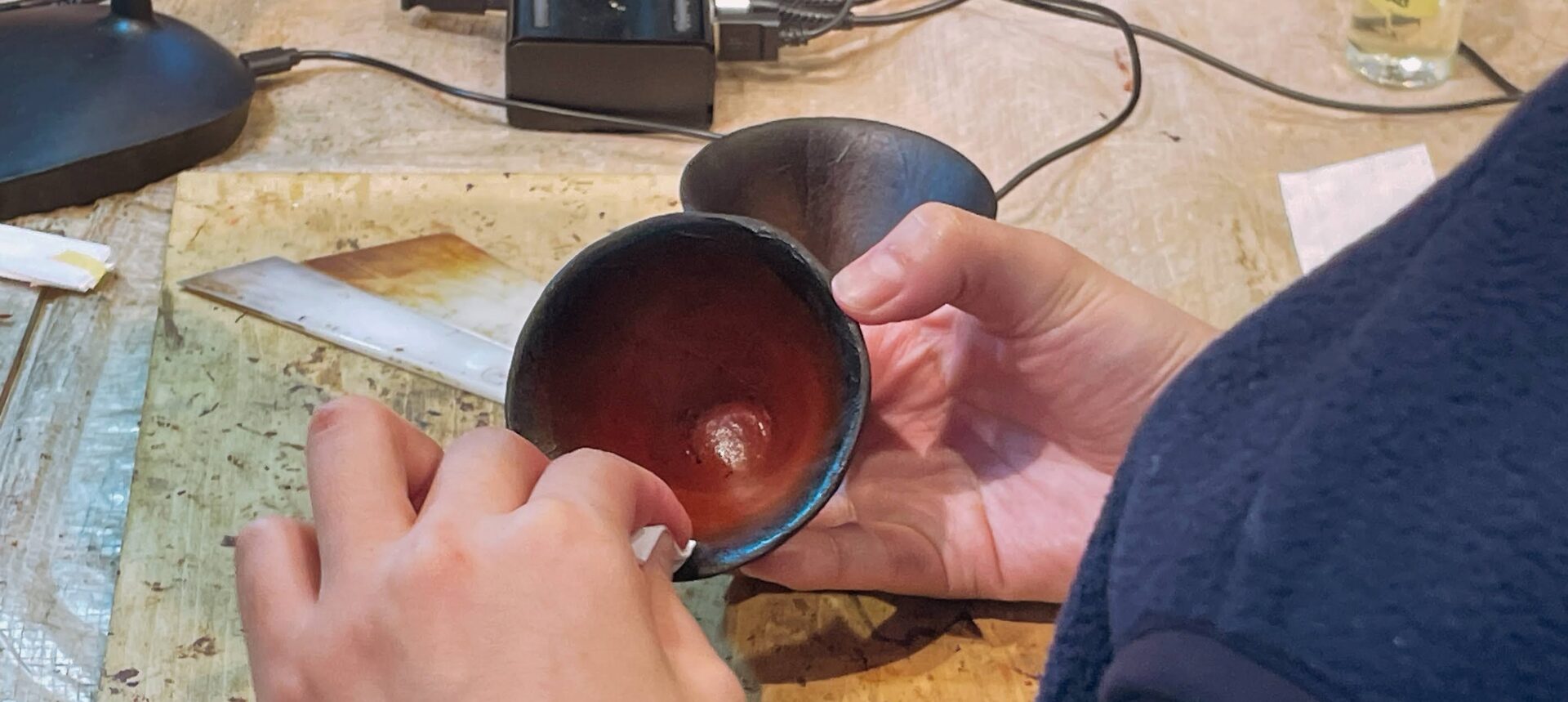 てならい後記】漆をもっと探究する。松本先生の乾漆教室。最終回 - て