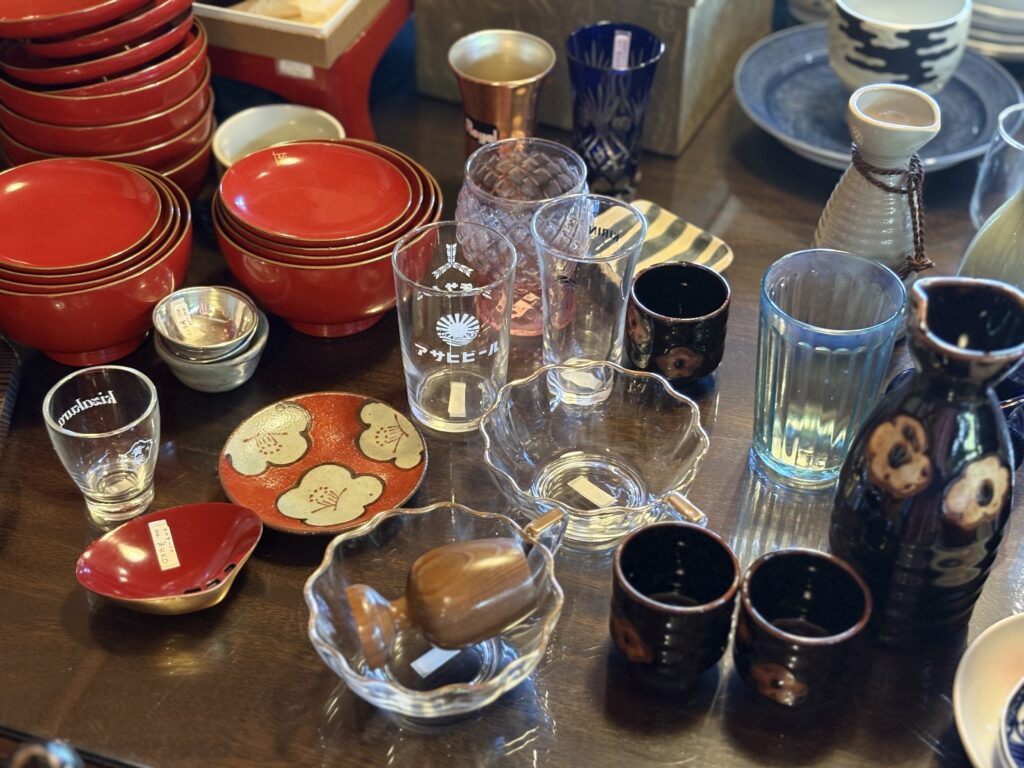 「【販売会】古くいとおしいものを暮らしに迎える。秋田の古道具屋さん＜あくび座＞のPOPUP」のアイキャッチ画像